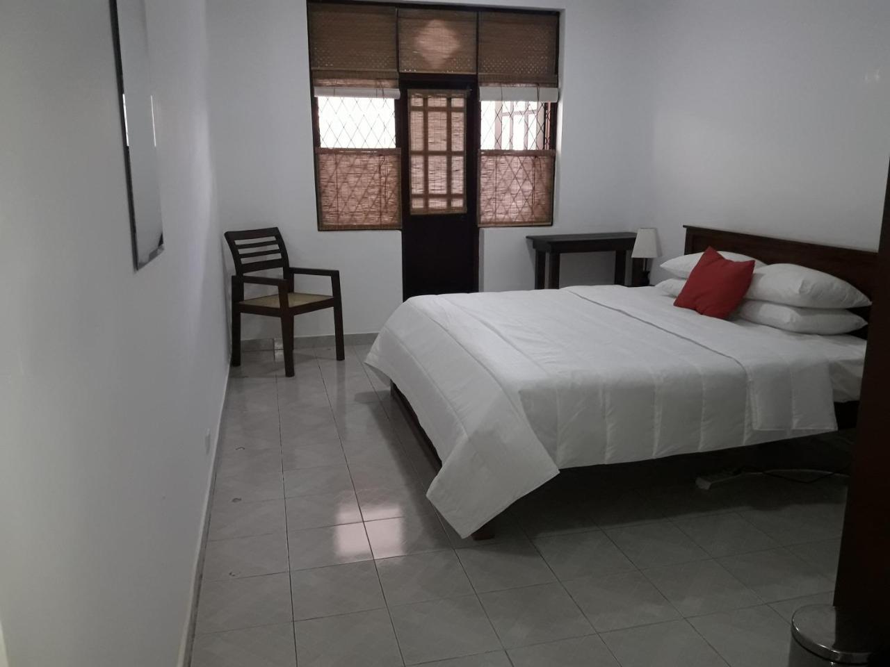 Mrs Pepperpots Hotel Colombo Exterior photo